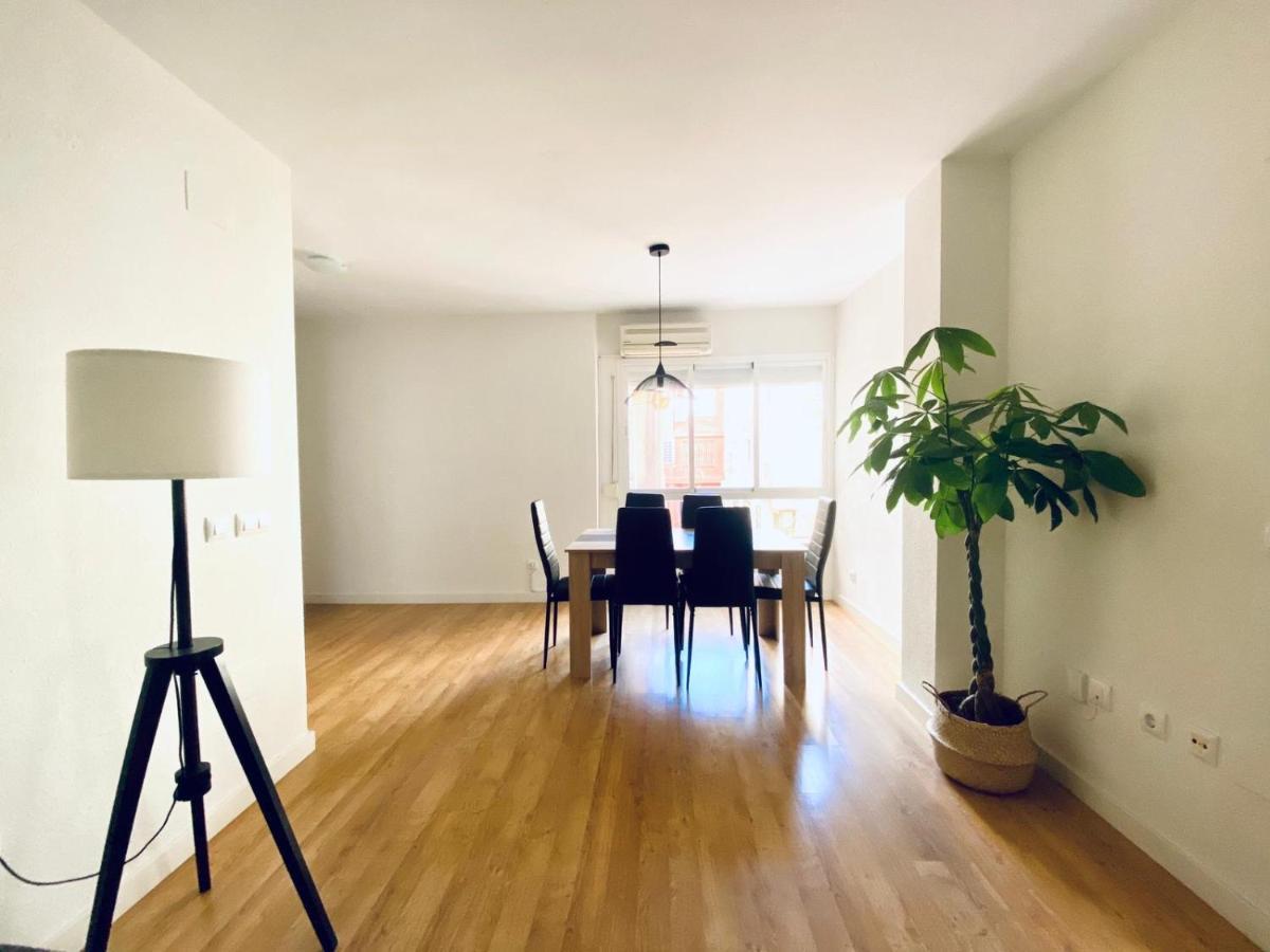 Gmc Turistics - The Picasso Neighborhood House Apartment Малага Екстериор снимка
